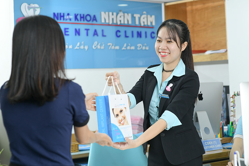 With dental implant navigation system